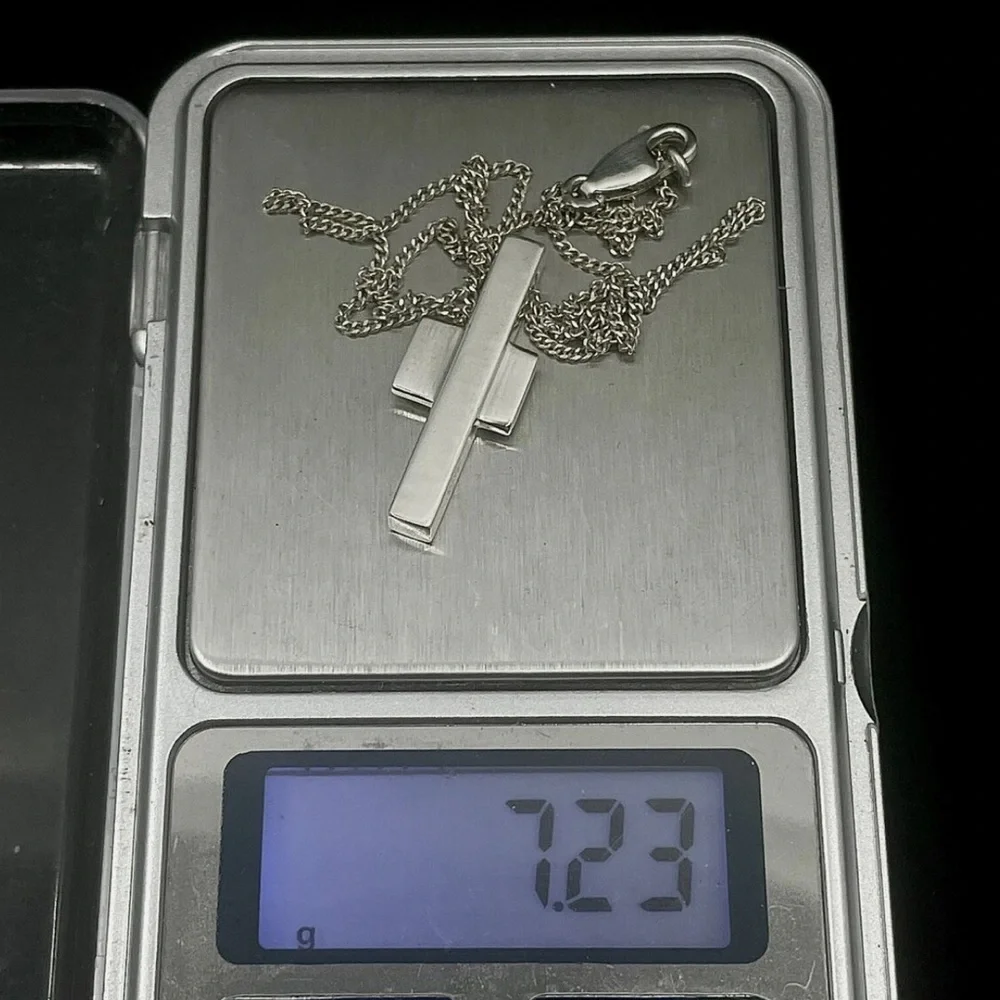 GUCCI RARE Cross Necklace 😇